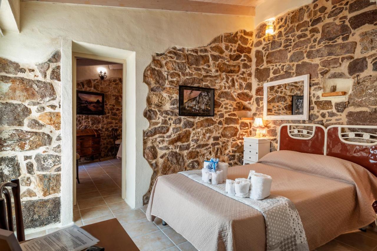 Bed and Breakfast Domo Sa Barra SantʼAntìoco Zewnętrze zdjęcie