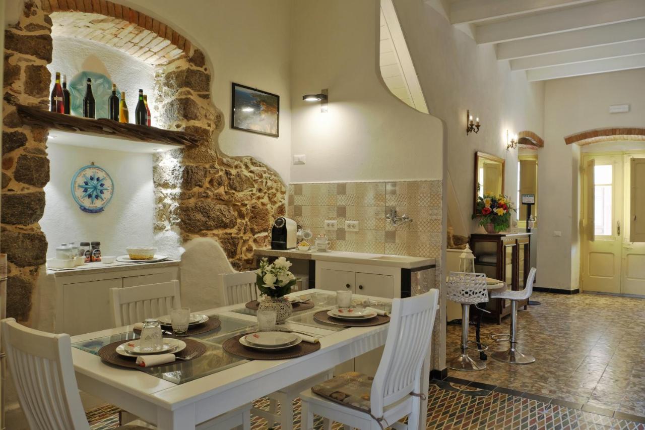 Bed and Breakfast Domo Sa Barra SantʼAntìoco Zewnętrze zdjęcie