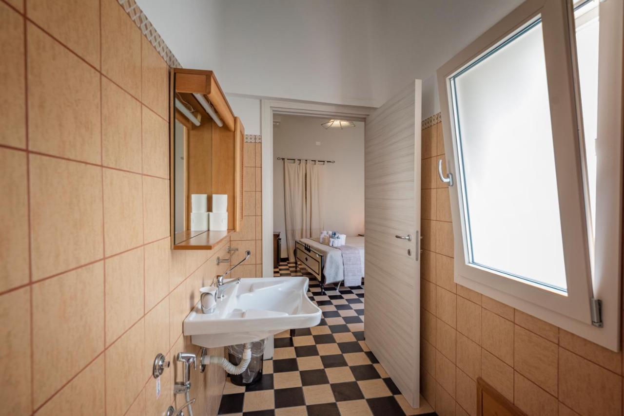 Bed and Breakfast Domo Sa Barra SantʼAntìoco Zewnętrze zdjęcie